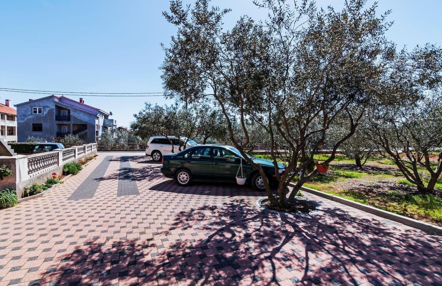 Apartments Brane - Free Parking Zadar Extérieur photo