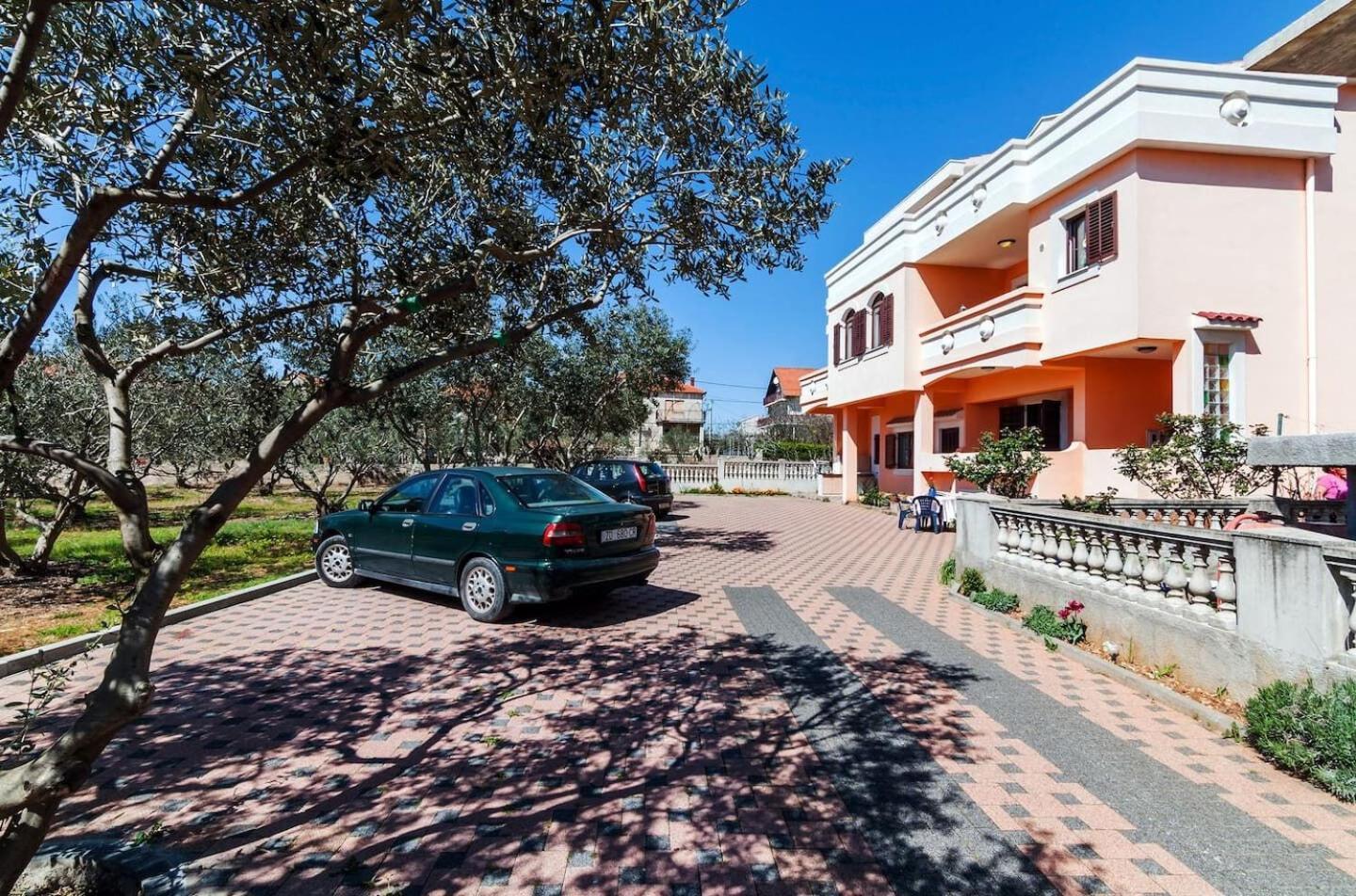 Apartments Brane - Free Parking Zadar Extérieur photo